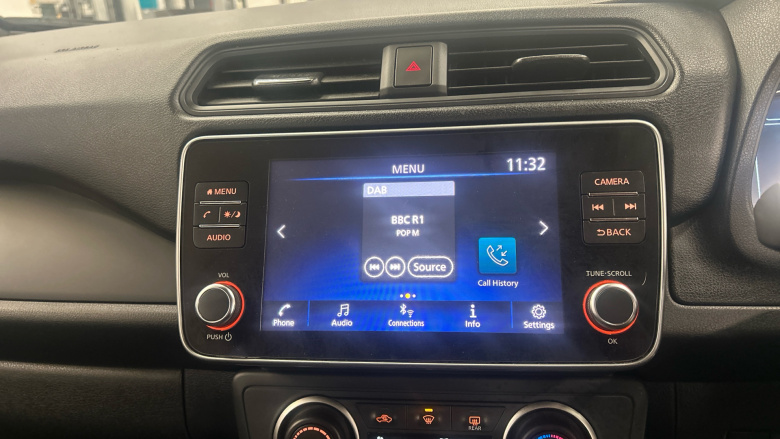 Nissan LEAF 110kW Acenta 39kWh 5dr Auto Electric Hatchback